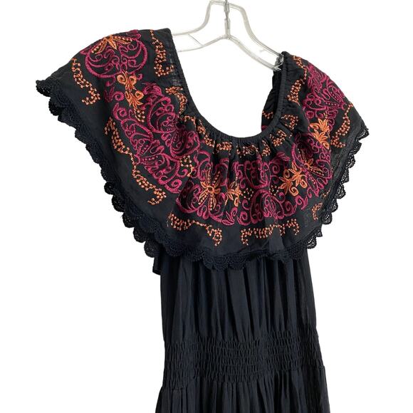 Nightcap Black Off Shoulder Maxi Dress Embroidered Size 1 = XS Bohemian,Coquette - Picture 4 of 6
